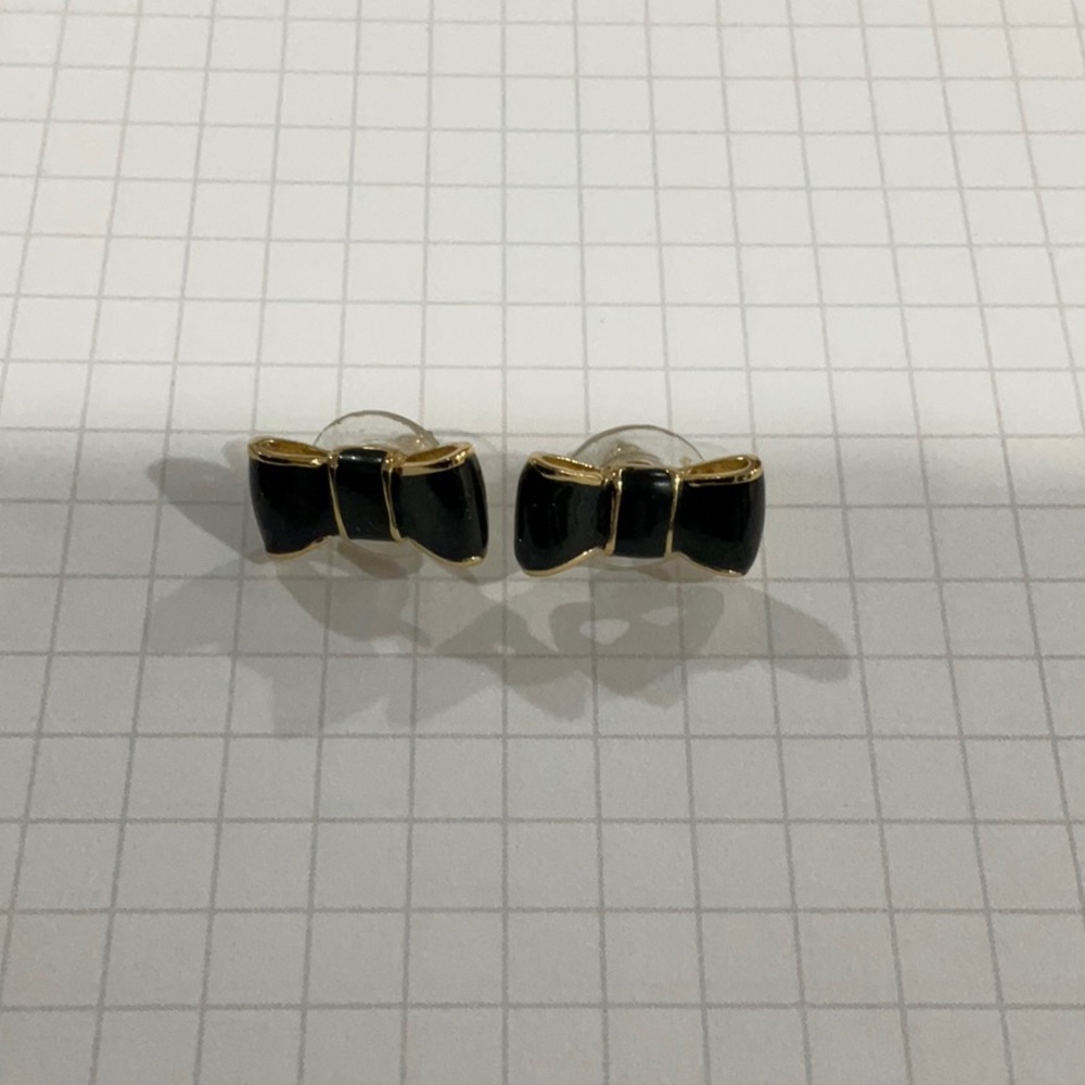 Kate Spade Take a Bow earrings